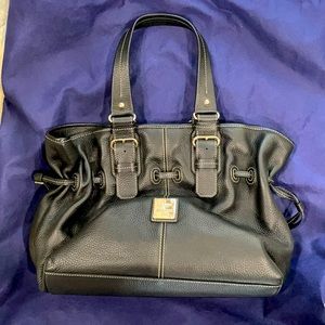 Black leather Authentic Dooney & Bourke bag